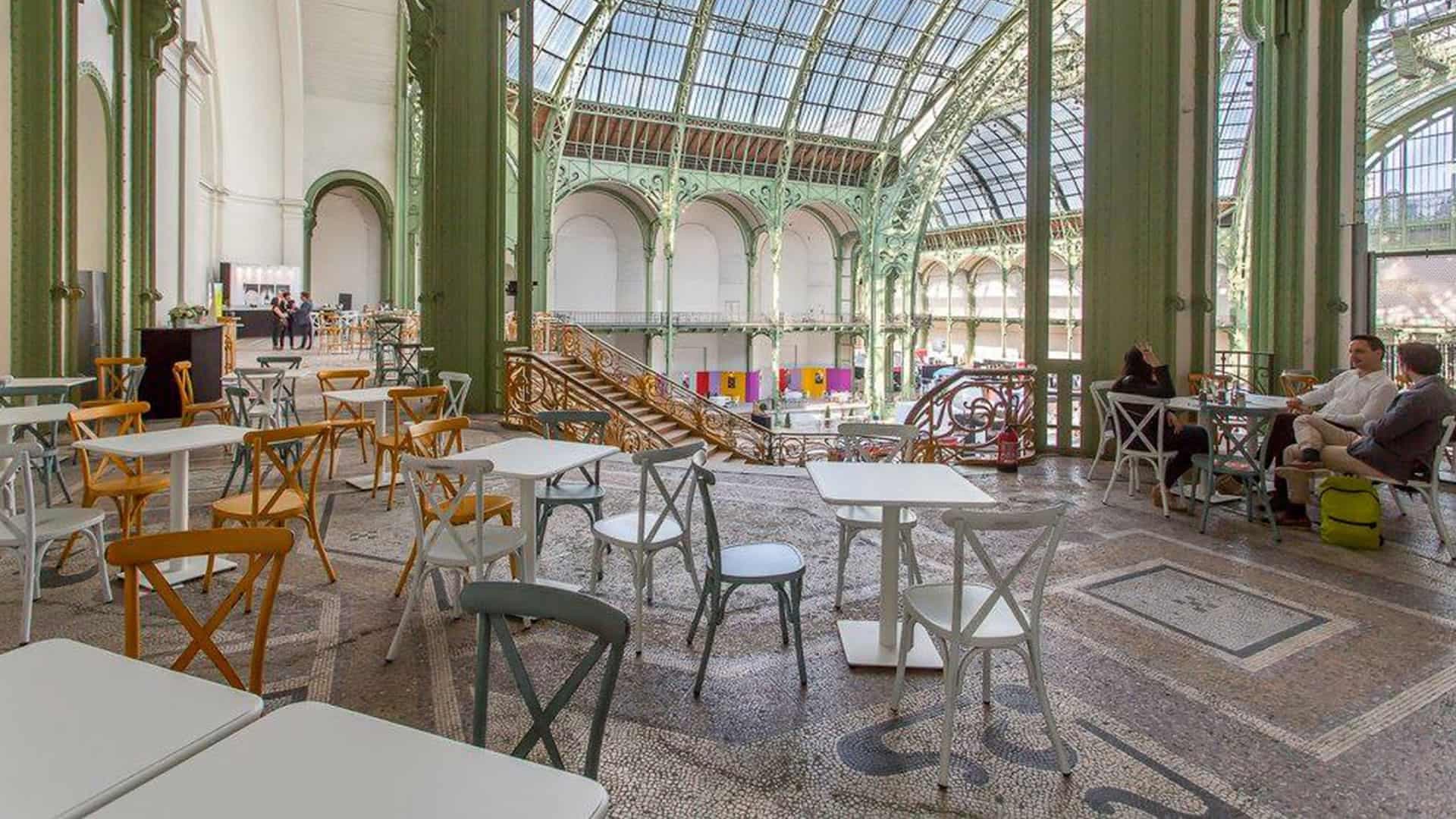 Alles, was Sie beachten sollten, bevor Sie Restaurantstühle und Tische für Ihr Unternehmen kaufen