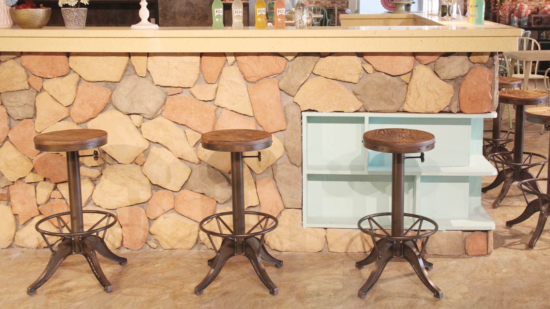 كرسي بار Loft American Bar Stool 642-H75-STW