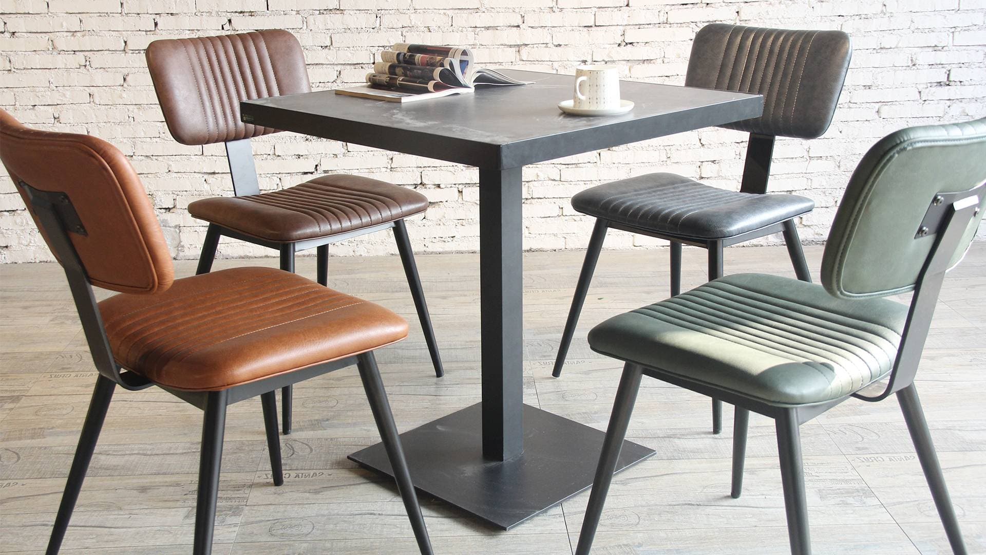 كرسي مطعم قهوة منجد جلد بتصميم أوروبي إيطالي 808-H45-STPU