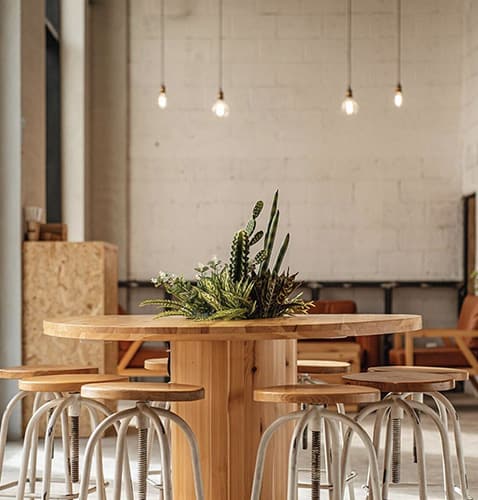 Popular color dining chairs and wood top tables are preferable choices that feel highlight of café design the best. Popular color dining chairs and wood top tables are preferable choices that feel highlight of café design the best.