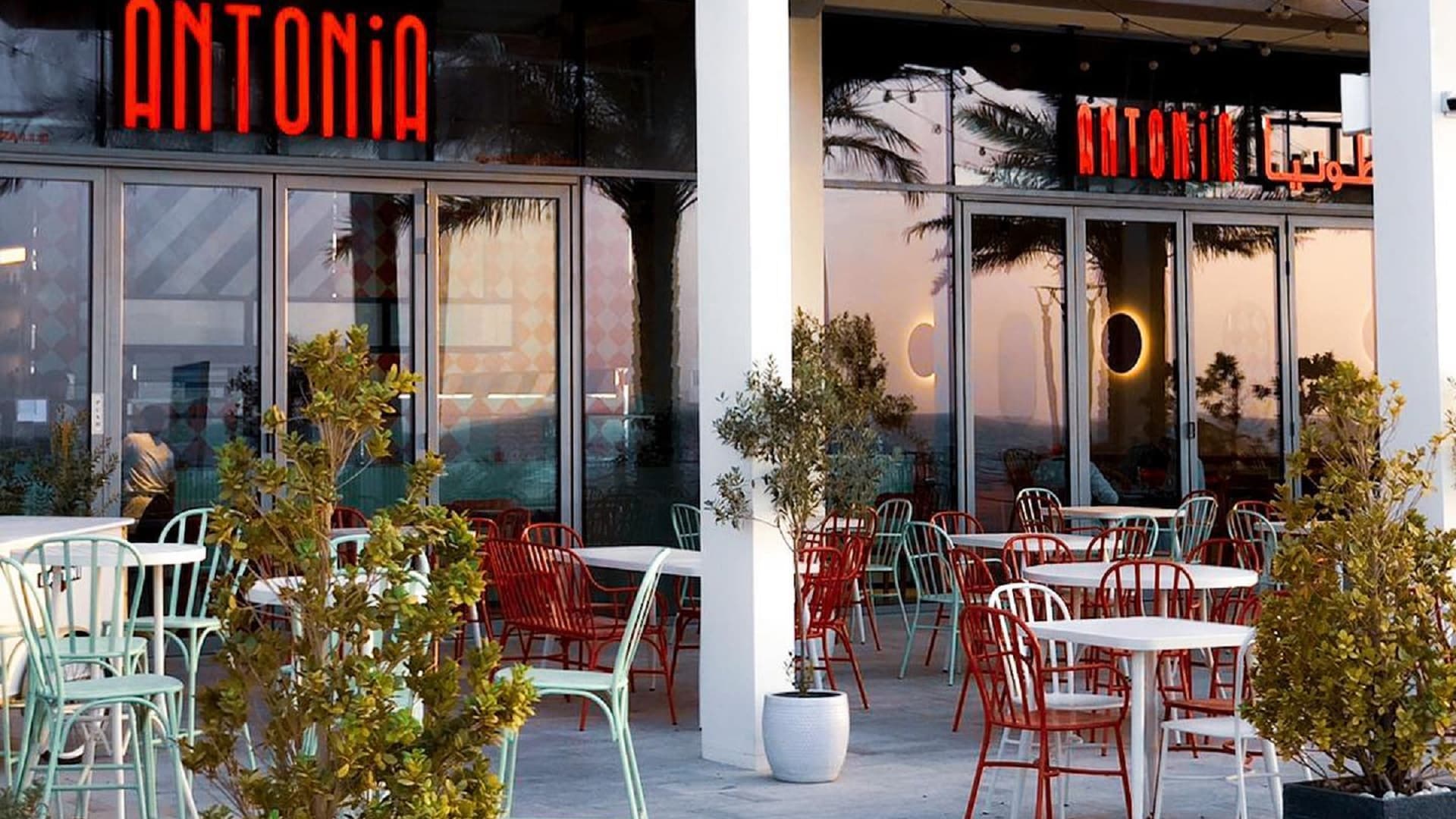 Aluminium Outdoor Furniture Dining Chair Table Set High Bar Chair Table Set In Antonia Pizza