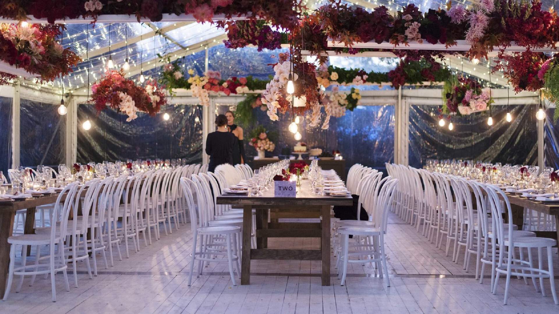Skräddarsydda middagsidéer Klassisk romantisk bröllopsmöbler Stol och bord