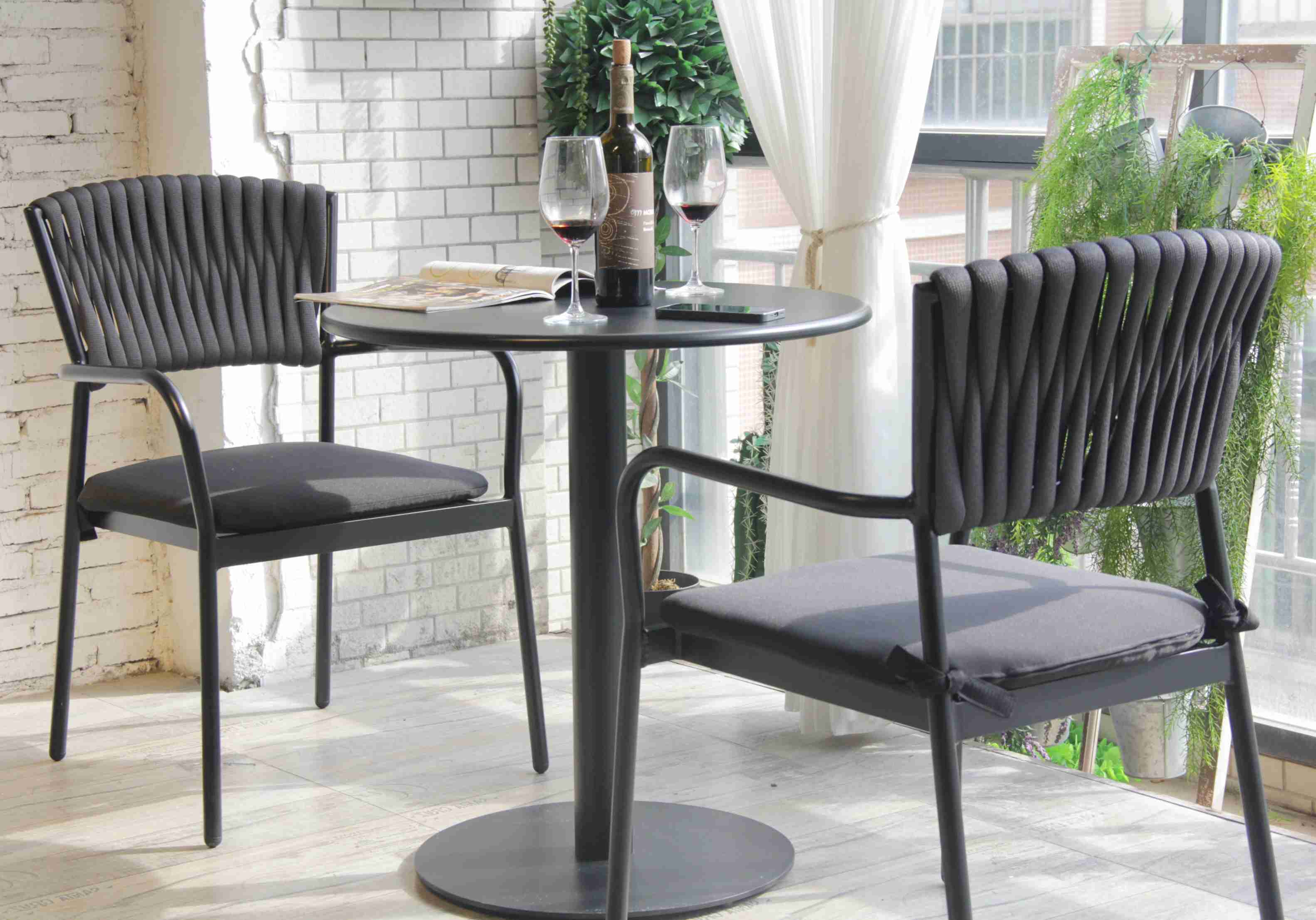 Leisure Rattan Chairs And Table