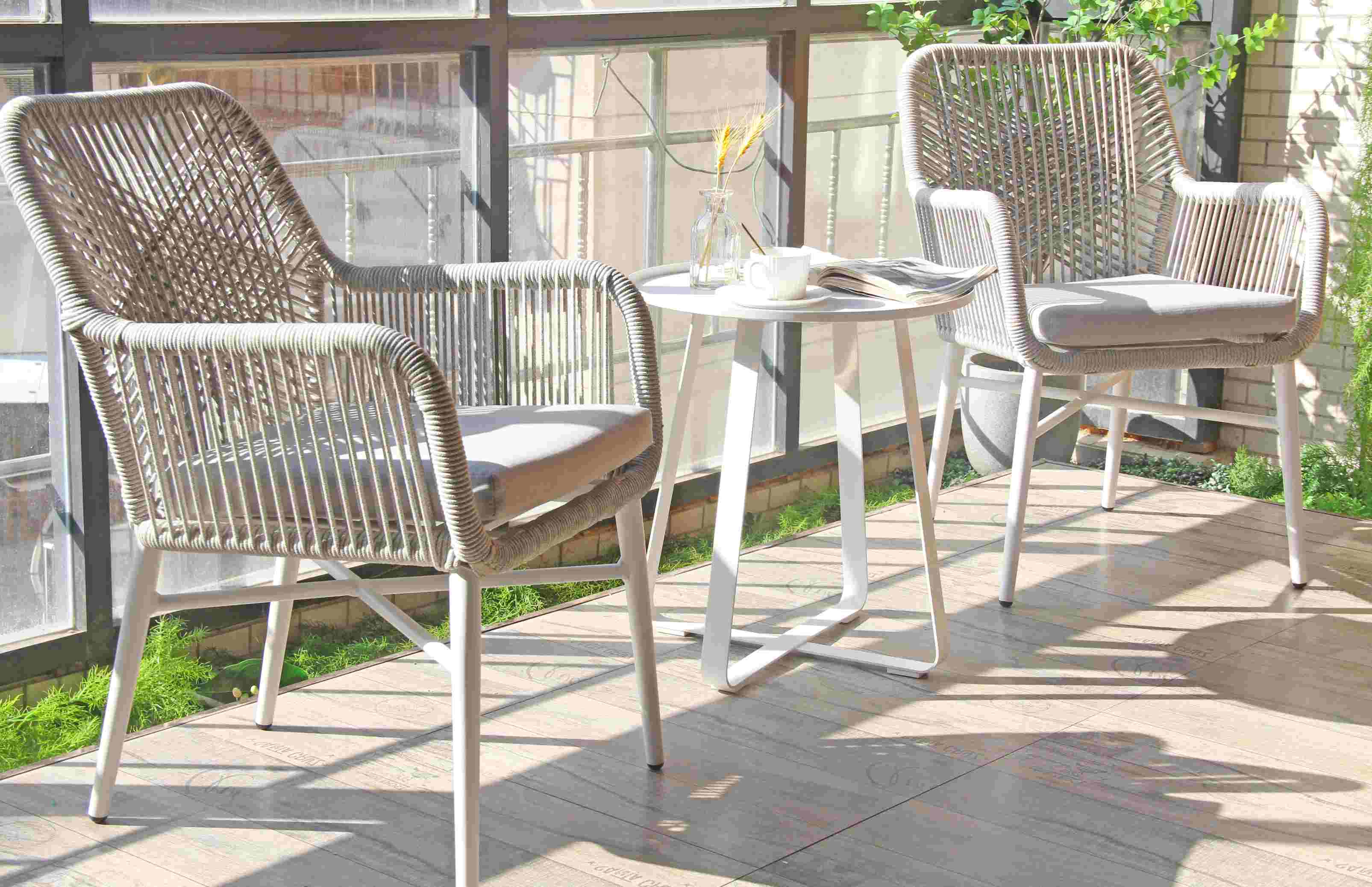 Leisure Rattan Chairs And Table