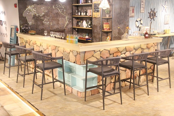 Choose Appropriate Restaurant Furniture To Upgrade The Restaurant (2).JPG