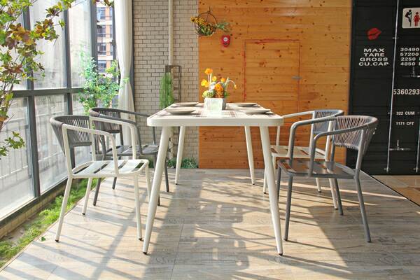Matching Techniques for Outdoor Chairs and Outdoor Tables (4).JPG